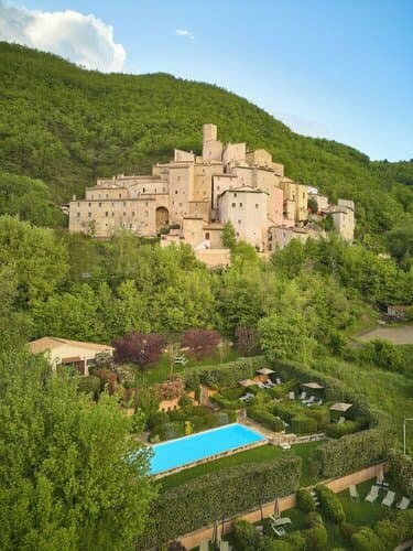 Внешний вид отеля Castello di Postignano Relais