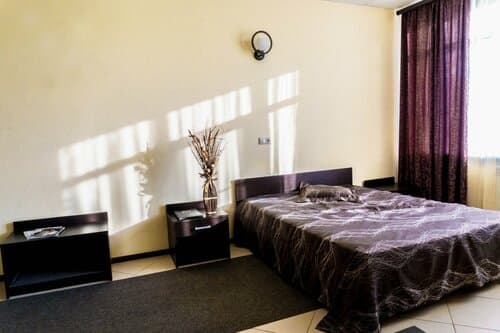 Внешний вид отеля На Светлом в Омске