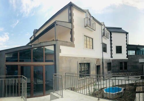 Внешний вид отеля Blur Inn Gallery