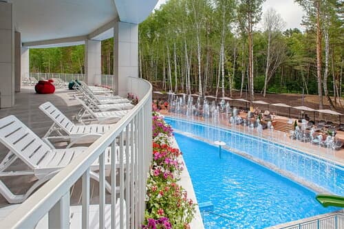 Внешний вид отеля Хвоя в Новом посёлке