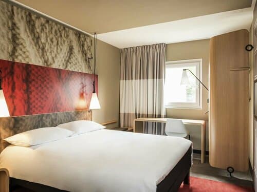 Внешний вид отеля ibis Paris Issy Les Moulineaux Val de Seine в Исси-ле-Мулино