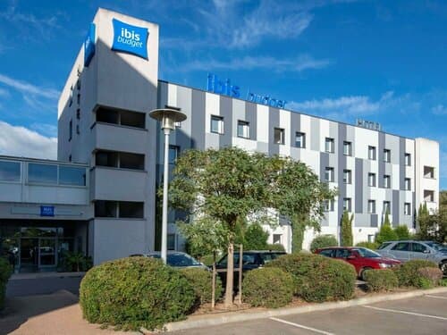 Внешний вид отеля Ibis budget Ajaccio