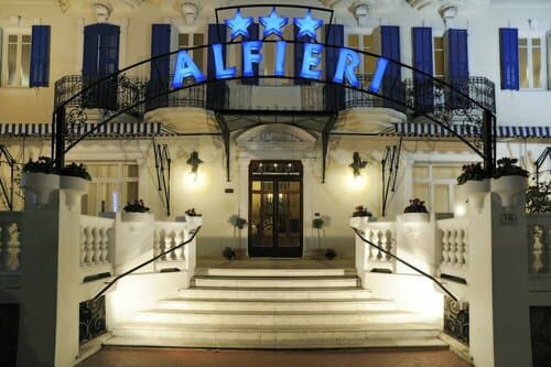 Внешний вид отеля Hotel Alfieri