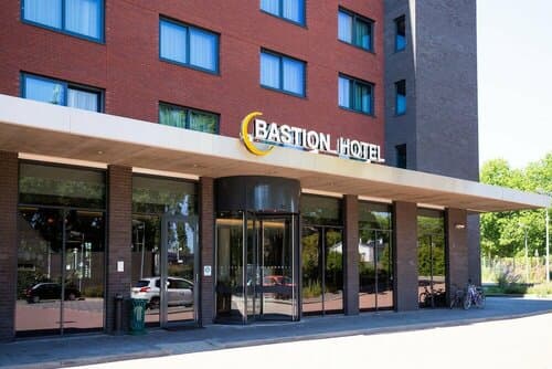 Внешний вид отеля Bastion Hotel Tilburg