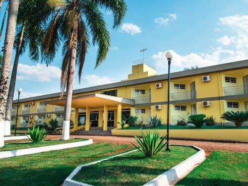 Внешний вид отеля Canzi Cataratas Hotel в Фосе ду Игуасу