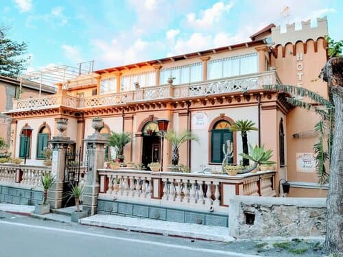 Внешний вид отеля Villa Antica Tropea в Тропее