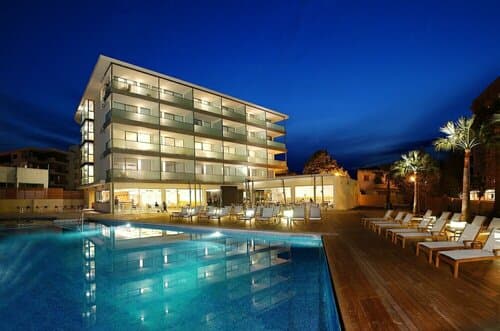 Внешний вид отеля Hotel Aimia в Сольере