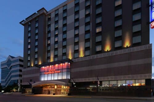 Внешний вид отеля Hilton Garden Inn Pittsburgh University Place в Питтсбурге