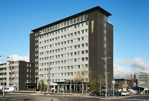Внешний вид отеля Wakeup Copenhagen Bernstorffsgade в Копенгагене
