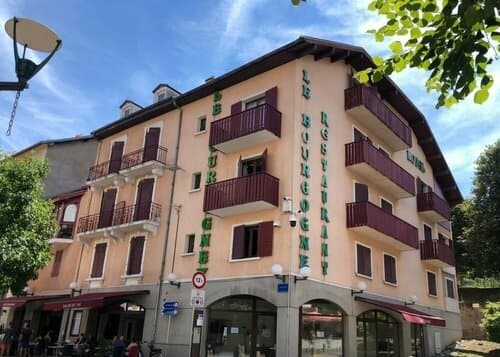 Внешний вид отеля Hotel Le Bourgogne в Эвьян-ле-Бене