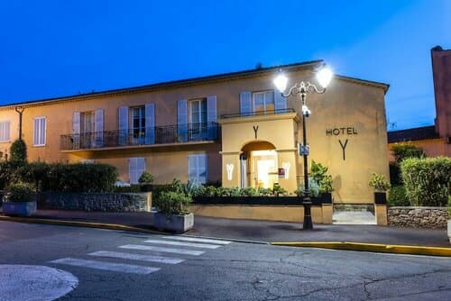 Внешний вид отеля Hôtel Le Y Saint-Tropez