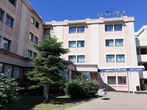 Внешний вид отеля Hotel Kyriad Orly Aéroport Athis Mons