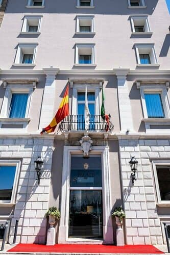 Внешний вид отеля Grand Hotel Palace
