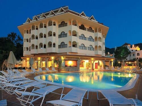 Внешний вид отеля Fortuna Beach Hotel