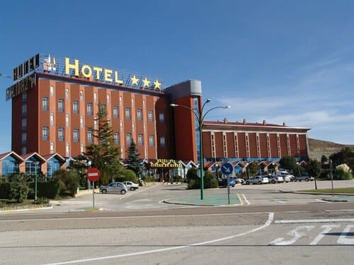 Внешний вид отеля Spirit Hotel Ciudad de Burgos