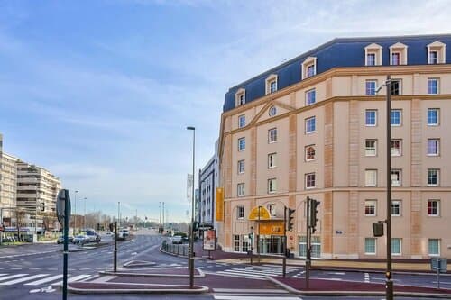 Внешний вид отеля Premiere Classe Paris Ouest Pont De Suresnes в Сюрене