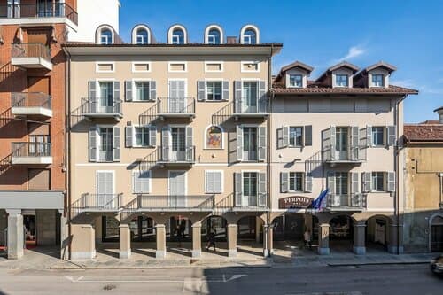 Внешний вид отеля Albergo Perpoin