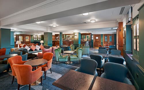 Внешний вид отеля Hilton Puckrup Hall & Golf Club в Тьюксберях