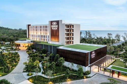 Внешний вид отеля Crowne Plaza Phu Quoc Starbay в Фукуоке