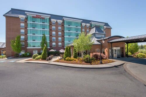 Внешний вид отеля Hilton Garden Inn Manchester Downtown