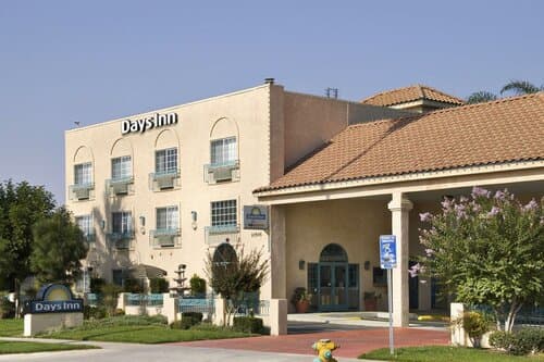 Внешний вид отеля Days Inn by Wyndham Riverside Tyler Mall