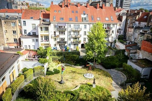 Внешний вид отеля Hostel Van Gogh Brussels в Сен-Жосс-тен-Ноде