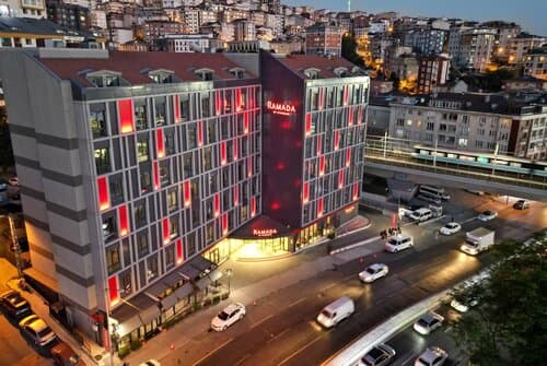 Внешний вид отеля Ramada Istanbul Alibeykoy
