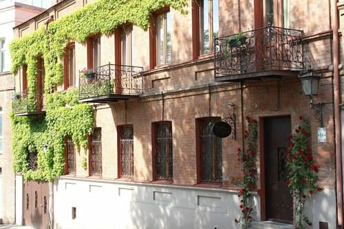 Внешний вид отеля Bloom Boutique Hotel в Тбилиси