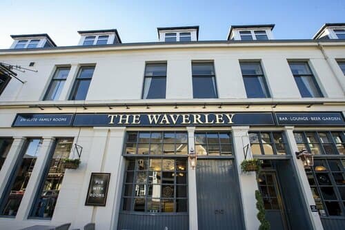 Внешний вид отеля The Waverley Hotel в Калландере