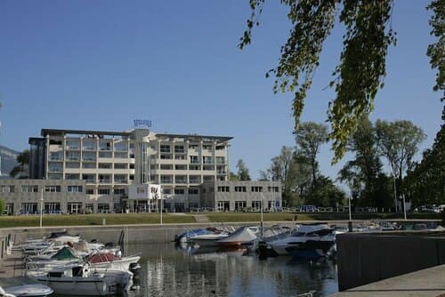 Внешний вид отеля Hotel & SPA Marina d'Adelphia в Большом Порте