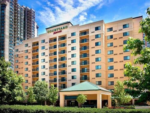 Внешний вид отеля Courtyard Jersey City Newport