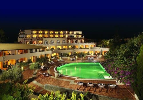 Внешний вид отеля Out Of The Blue Resort & SPA в Муниципальной единице Газиу