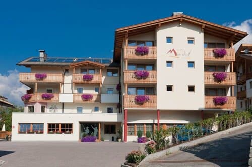 Внешний вид отеля Hotel Mirabel