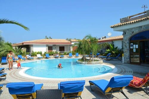 Внешний вид отеля Hotel Village Eden