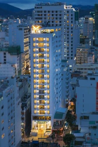 Внешний вид отеля Apus Hotel в Нячанге