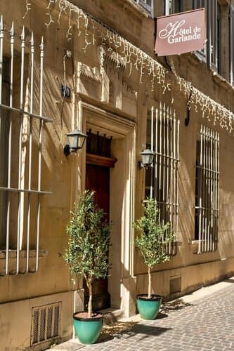 Внешний вид отеля Garlande Hotel Avignon Centre в Авиньоне