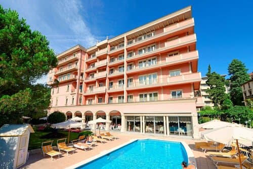 Внешний вид отеля Hotel De La Paix в Лугано