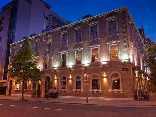 Внешний вид отеля Ten Square Hotel