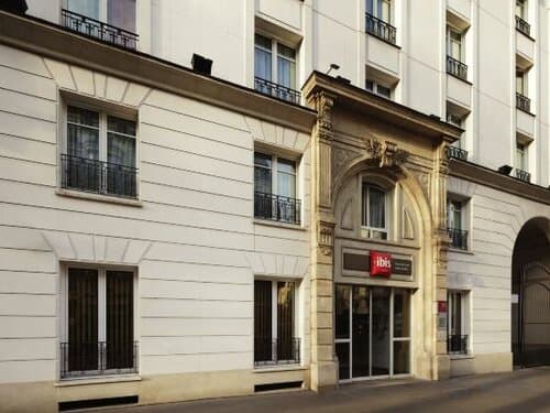 Внешний вид отеля ibis Paris Gare de Lyon Ledru Rollin 12th в Квартире дезе Кенс-Вантье