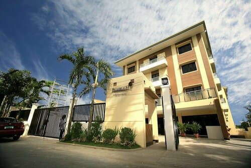 Внешний вид отеля Palmbeach Resort & SPA в Лапу-Лапу