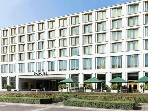Внешний вид отеля Novotel Karlsruhe City