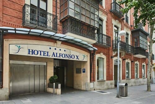 Внешний вид отеля Hotel Silken Alfonso X