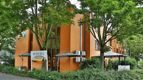 Внешний вид отеля Hotel Toskana в Висбадене