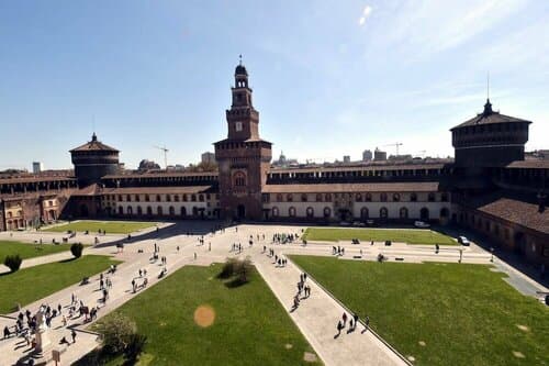 Внешний вид отеля Milano Castello