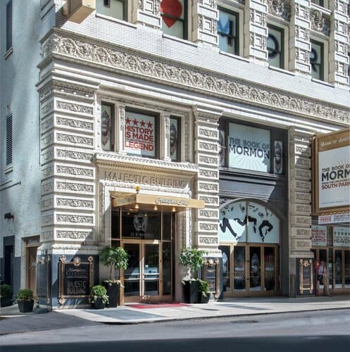 Внешний вид отеля Hampton Inn Majestic Chicago Theatre District в Чикаго
