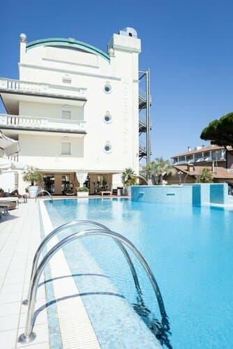 Внешний вид отеля Hotel Conchiglia в Червии