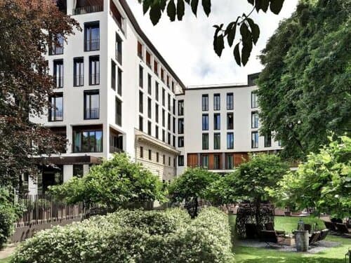 Внешний вид отеля Bulgari Hotel Milano в Милане