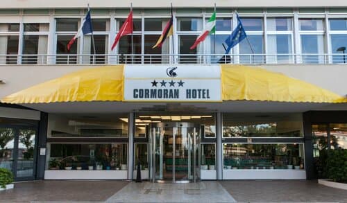 Внешний вид отеля Hotel Cormoran в Каттолике