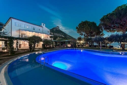 Внешний вид отеля Santa Venere Hotel