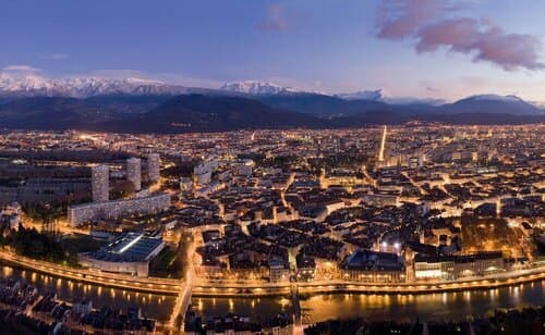 Внешний вид отеля Hôtel de l'Europe Grenoble Hyper Centre